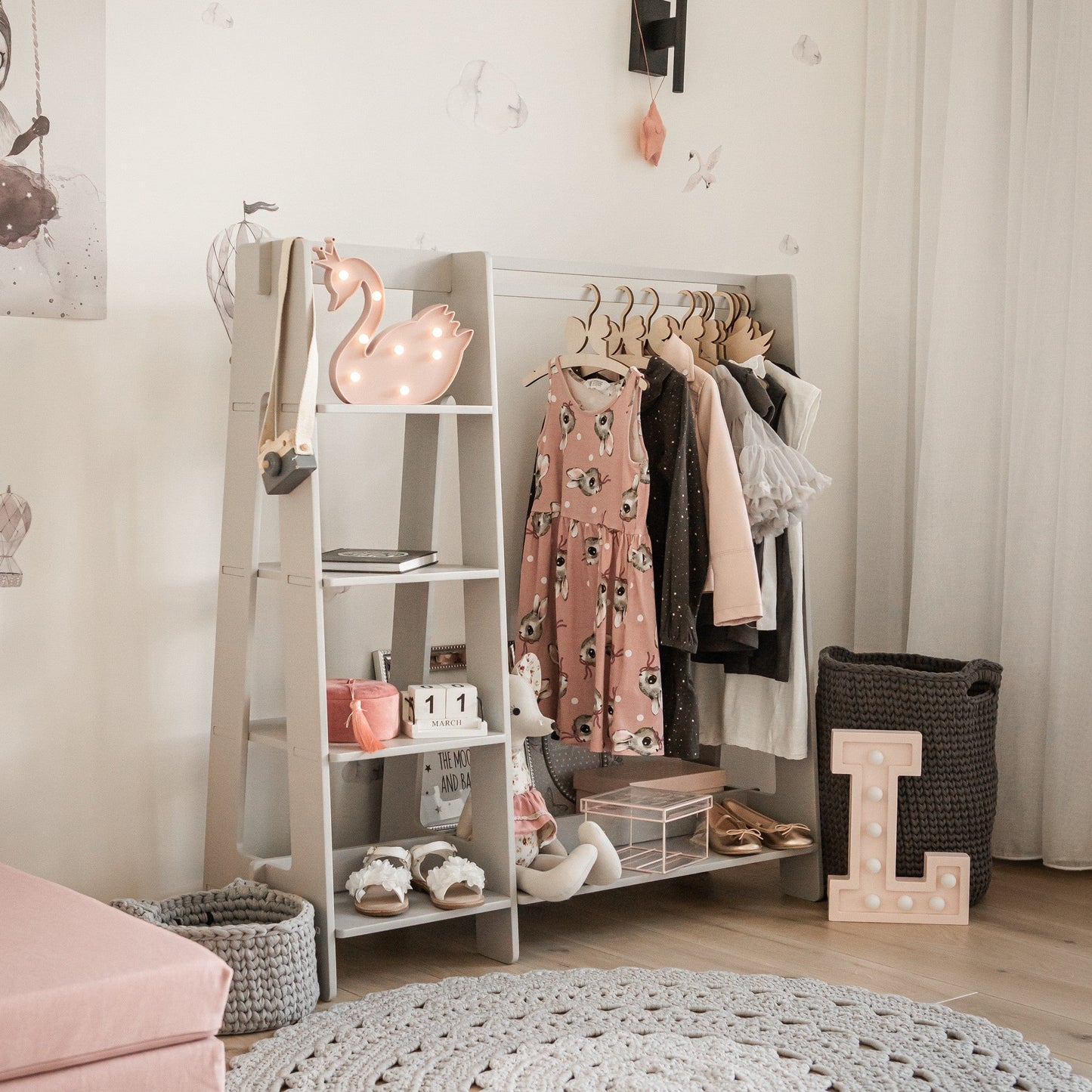 Montessori House Bed Clothing Rack with Shelves for Toddlers