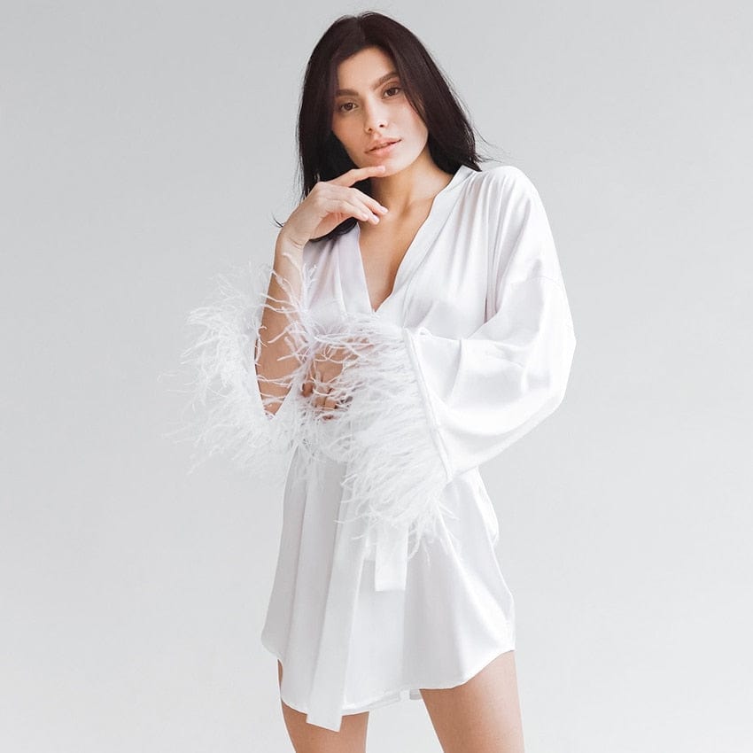 cudo Nightwear White / S Canes Venatici bathrobe with decorative sleeves
