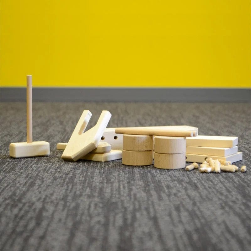 Adensen Villi - DIY Wooden Truck